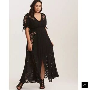 Floral Embroidered Black Maxi Dress